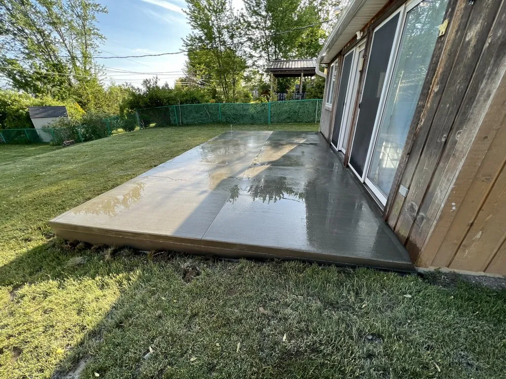 Slide of Hetrick Roofing and Construction