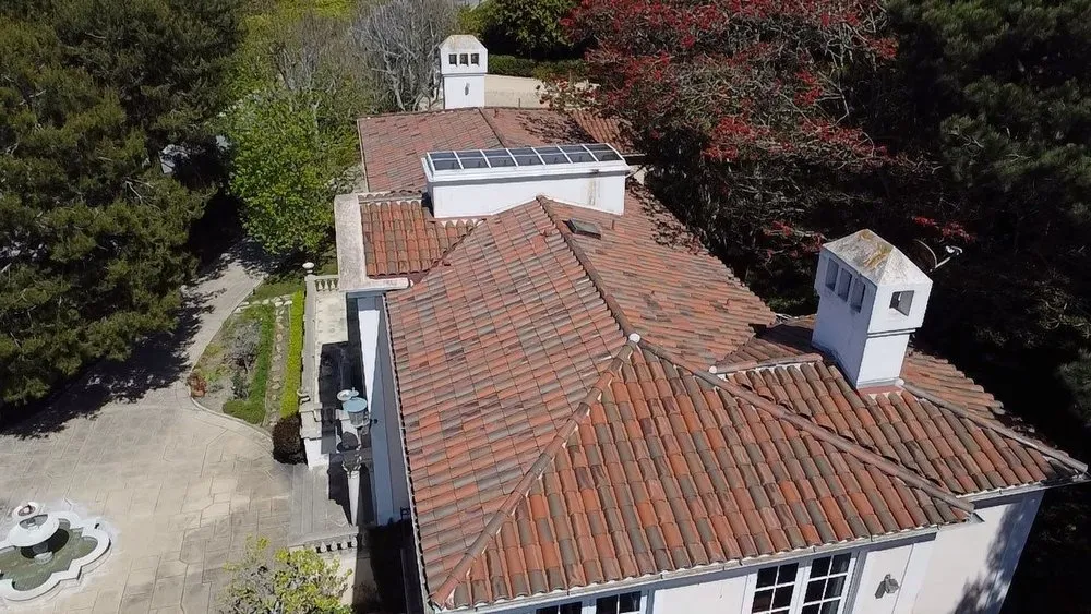 Slide of Hexagon Roofing Inc.