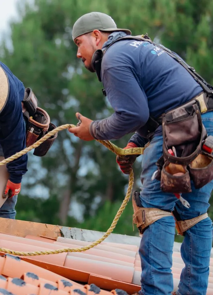 Slide of Hexagon Roofing Inc.