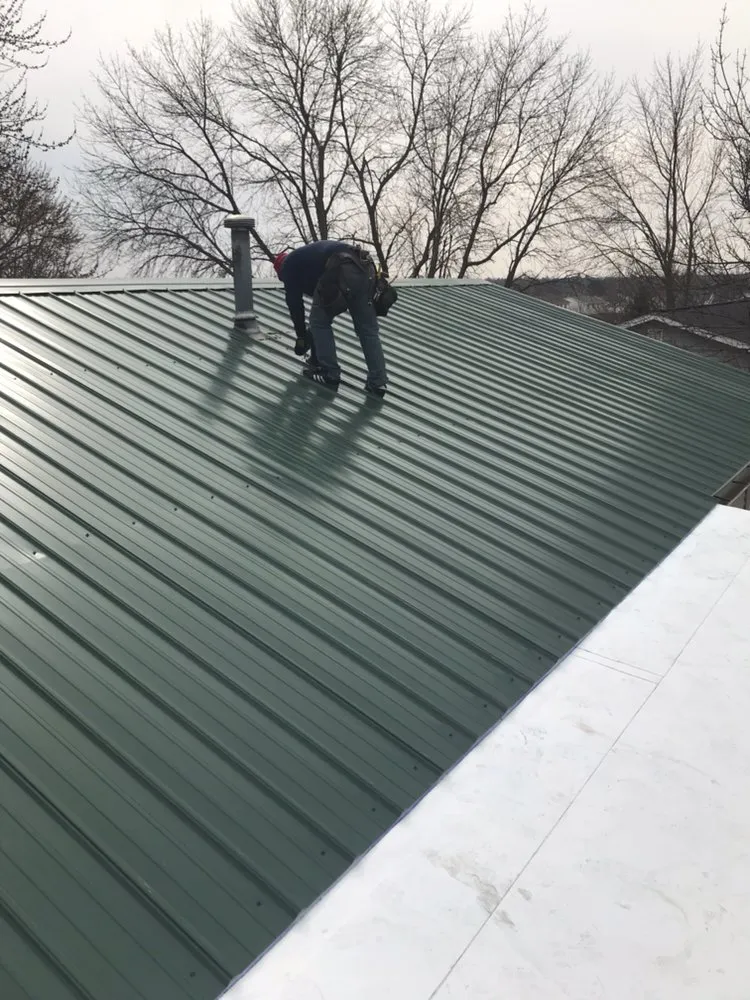 Slide of HFlores Construction