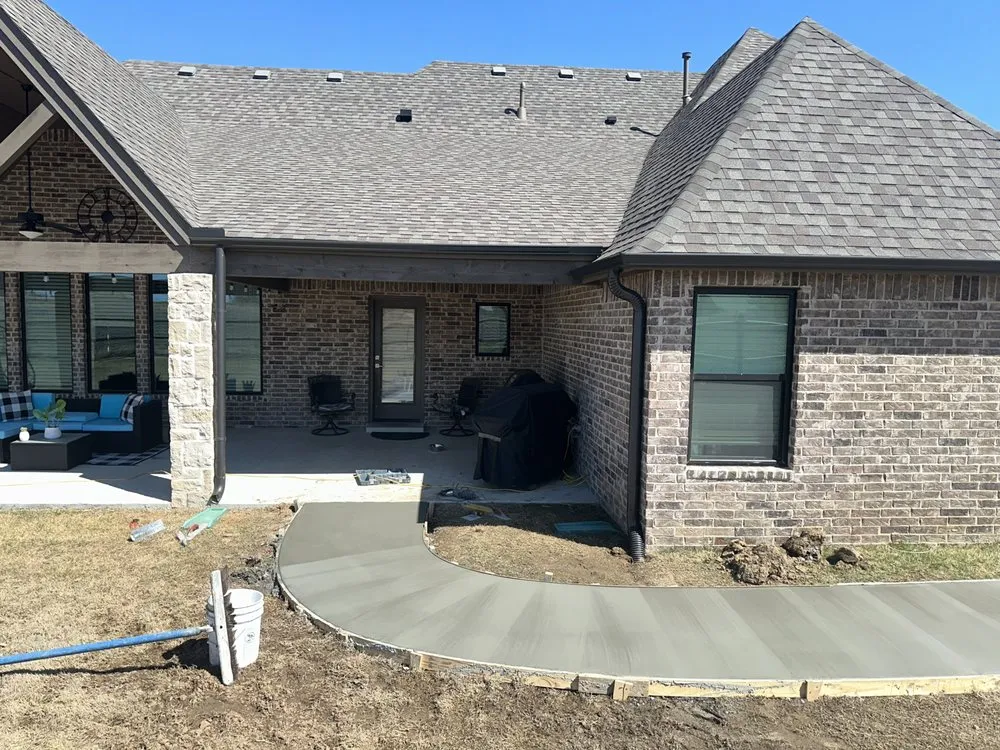 Slide of HG11 Roofing & Construction