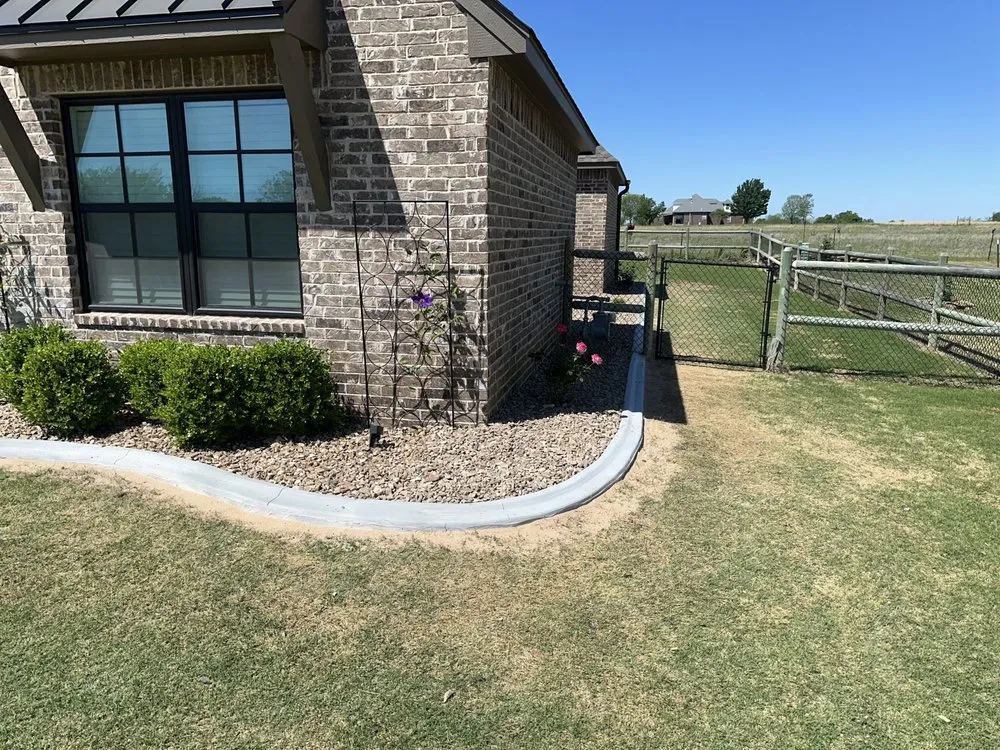 Slide of HG11 Roofing & Construction