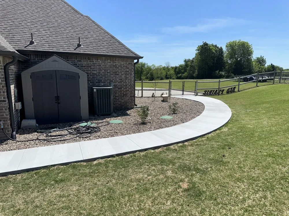 Slide of HG11 Roofing & Construction