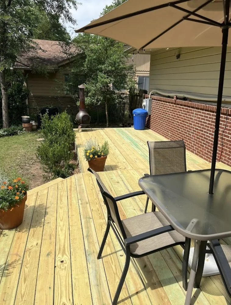 Slide of HG11 Roofing & Construction