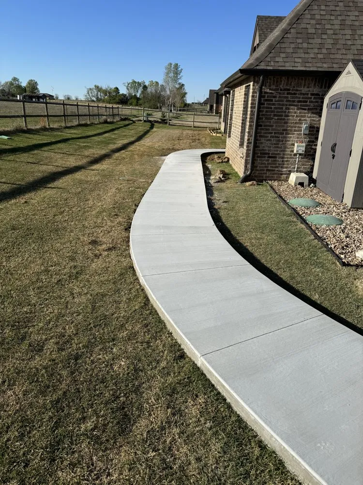 Slide of HG11 Roofing & Construction