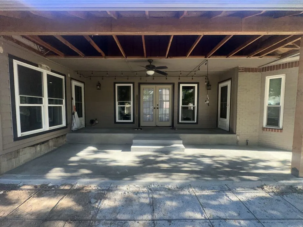 Slide of HG11 Roofing & Construction