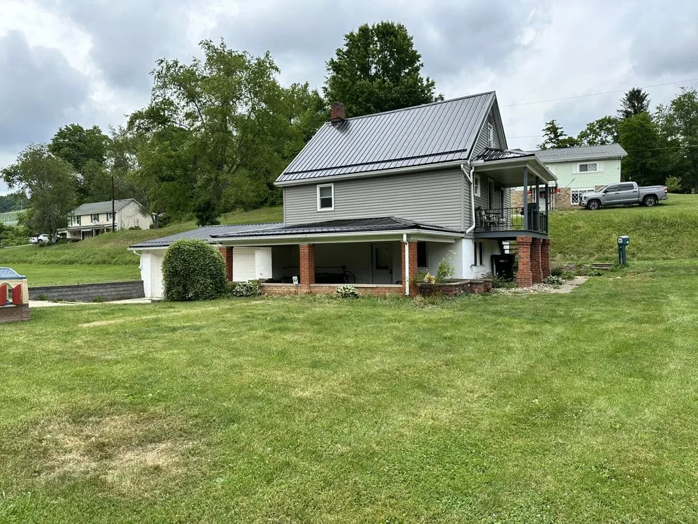 Slide of H&H Metal Services