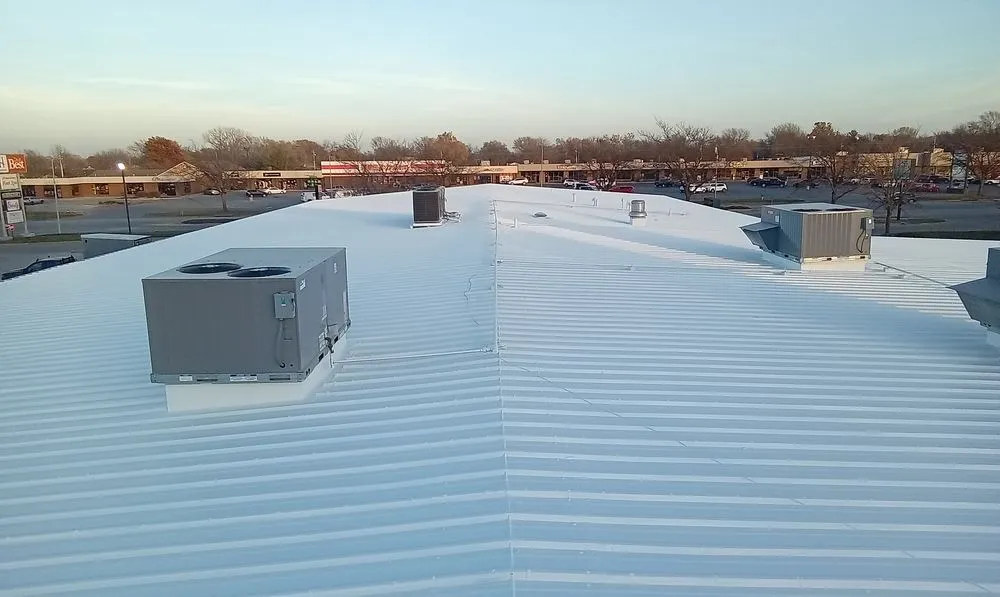 Slide of H&H Roofing