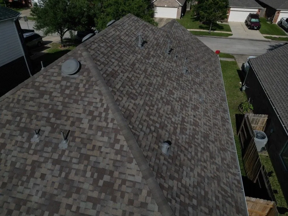 Slide of HHH Roofing & Construction