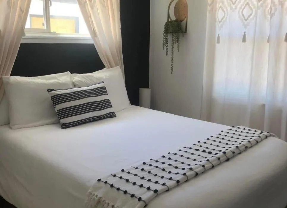 Slide of Hi Desert STR Pros