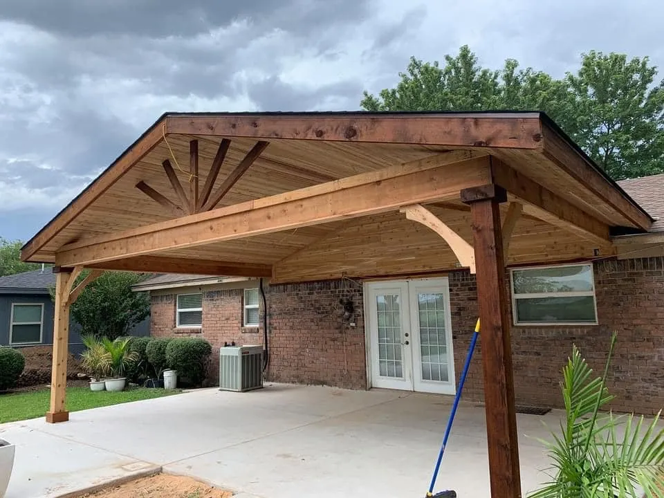 Slide of Hi-Line Construction