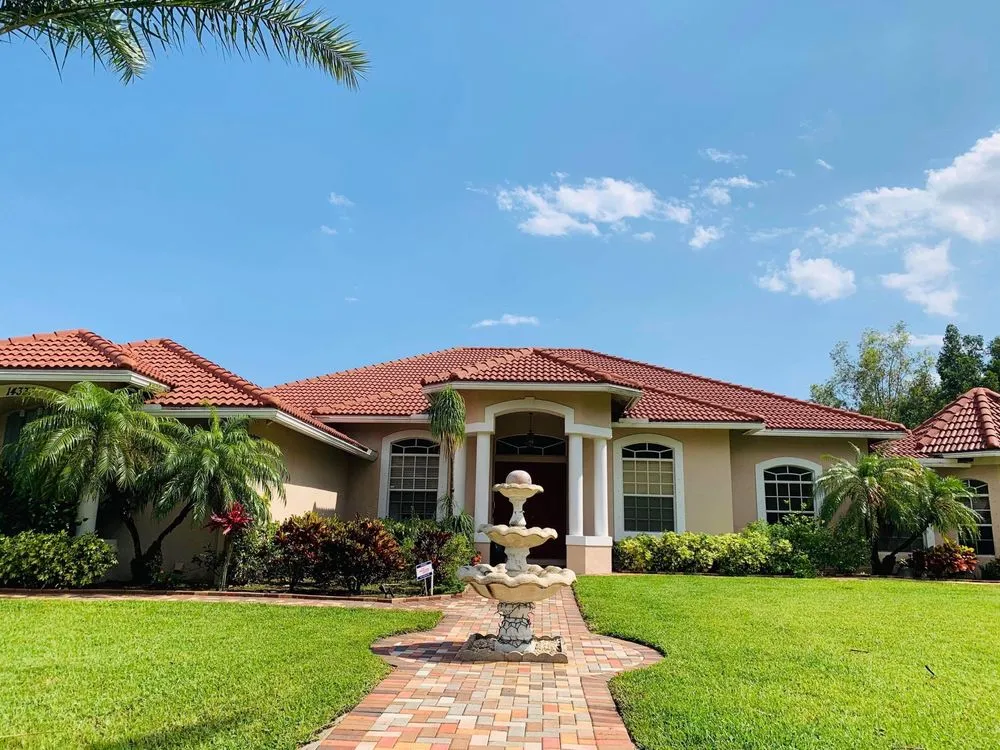 Slide of Hi Power Pressure Wash