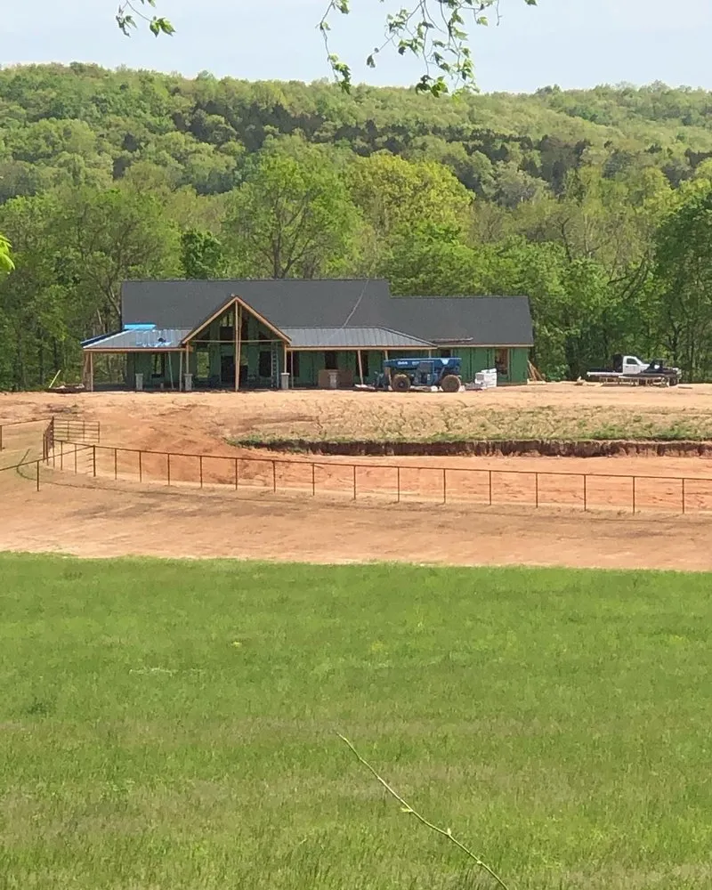 Trusted roof leak repair in Middle Brook, MO - Hickory Hill Roofing & Construction