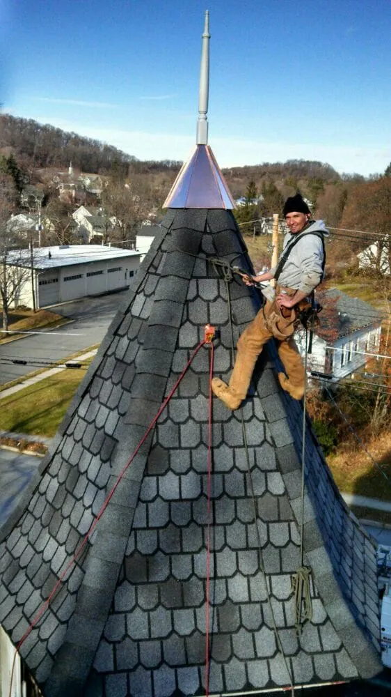 Slide of Hidalgo Brothers