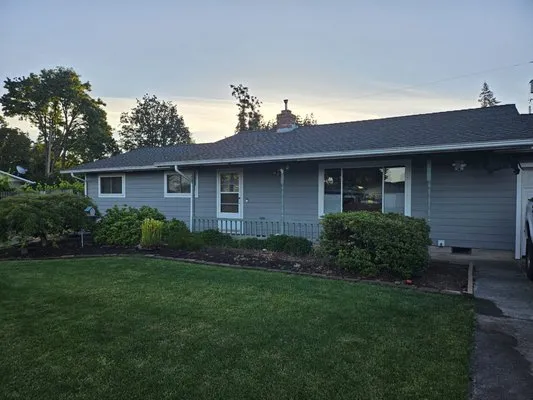 High Performance Homes Logo