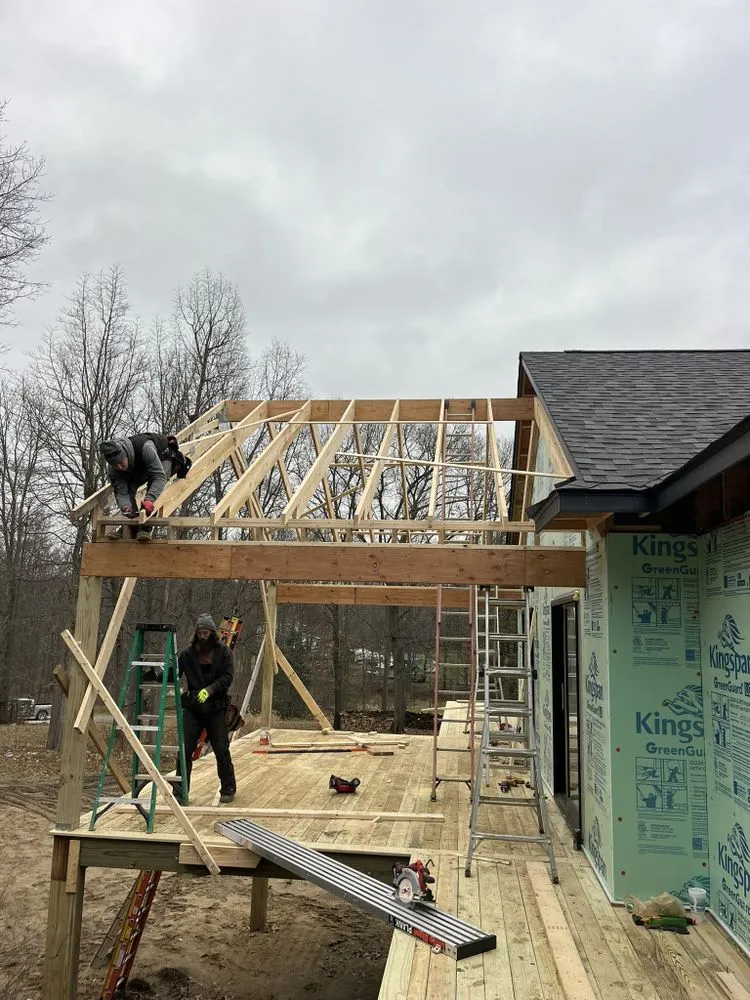 Expert residential roofing service in White Lake Township, MI - High Quality Home Construction