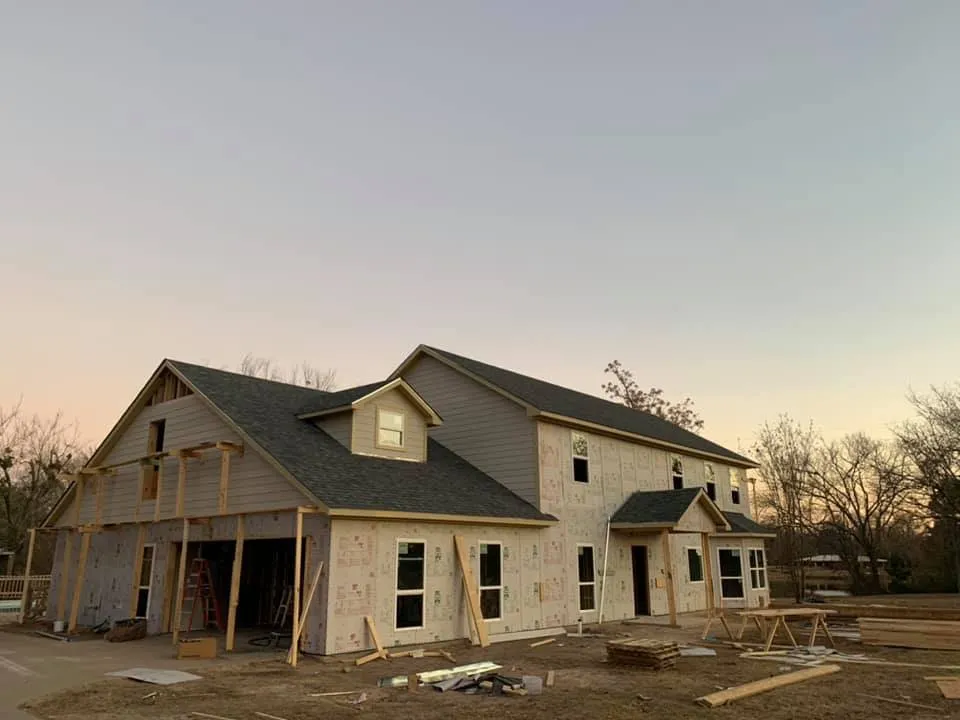 Slide of High Tech Roofing and Painting