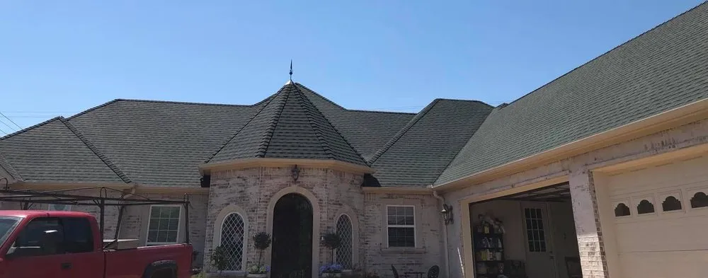 Slide of High Tech Roofing and Painting