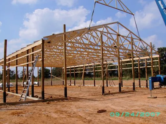 Highlander Construction Logo