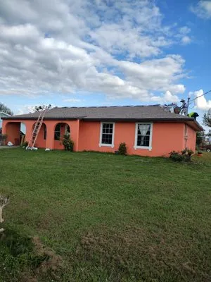 Highlander Roofing Logo