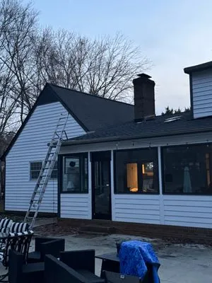 Highlands Roofing Logo