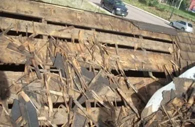 Slide of Highlands Roofing