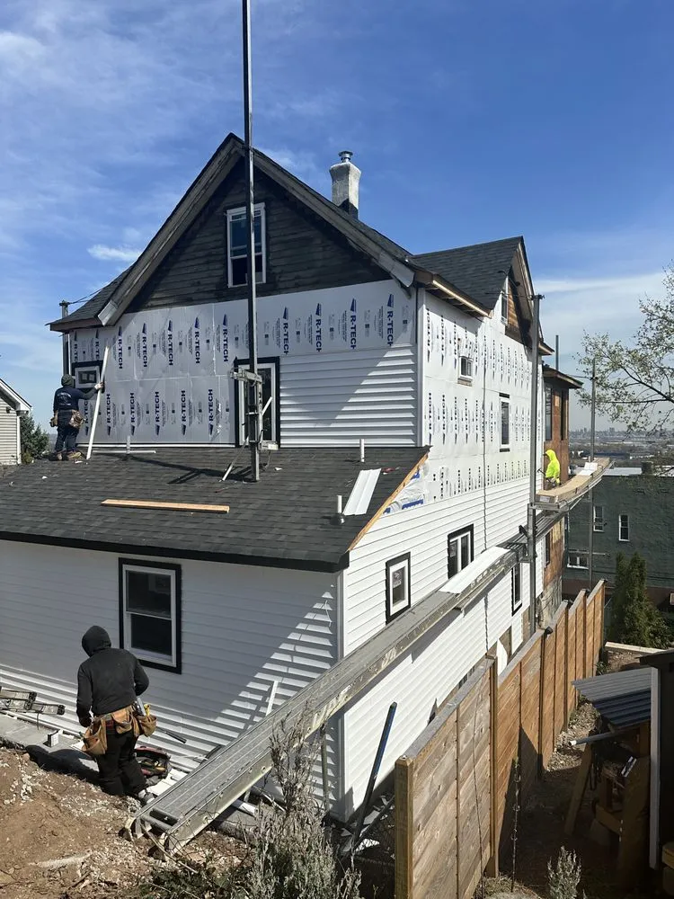 Slide of Highrize Construction Group