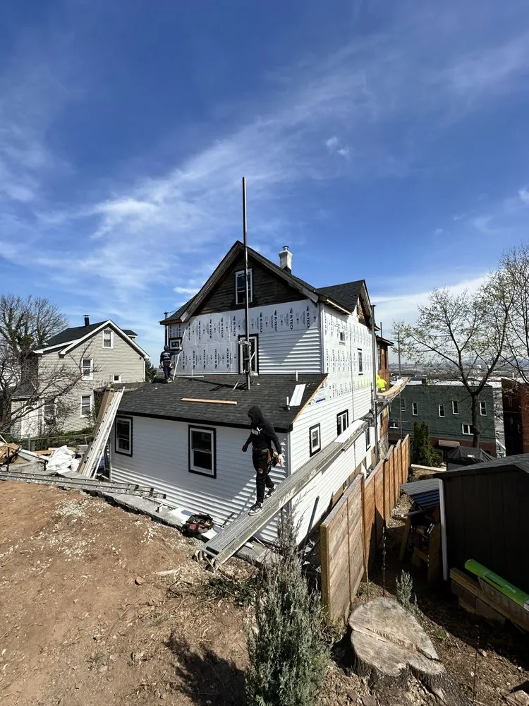 Slide of Highrize Construction Group