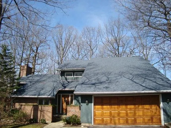 Slide of Hill's Roofing & Windows