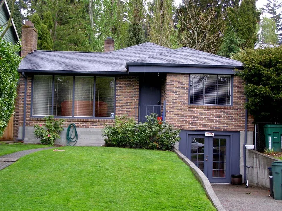 Slide of Hillside Roofing & Gutters