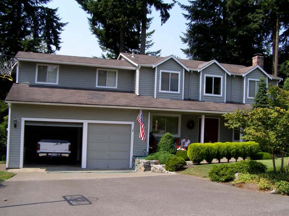 Slide of Hillside Roofing & Gutters