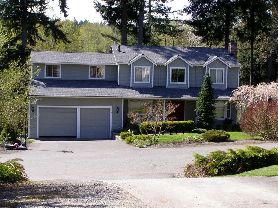 Slide of Hillside Roofing & Gutters