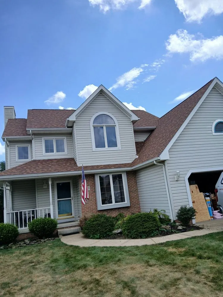 Top-rated shingle roofing service in Adamsville, OH by Hillside Roofing