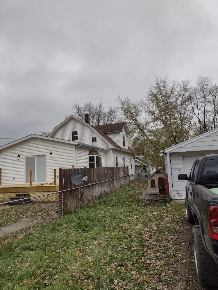 Slide of Hillz Construction