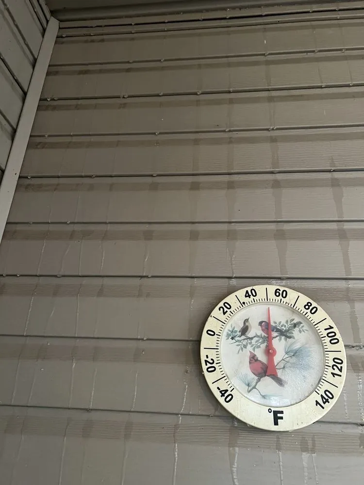 Slide of Hinkle Roofing