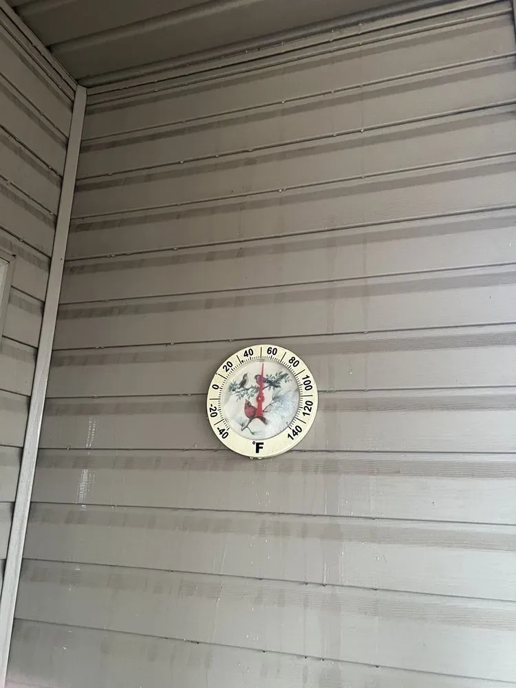 Slide of Hinkle Roofing