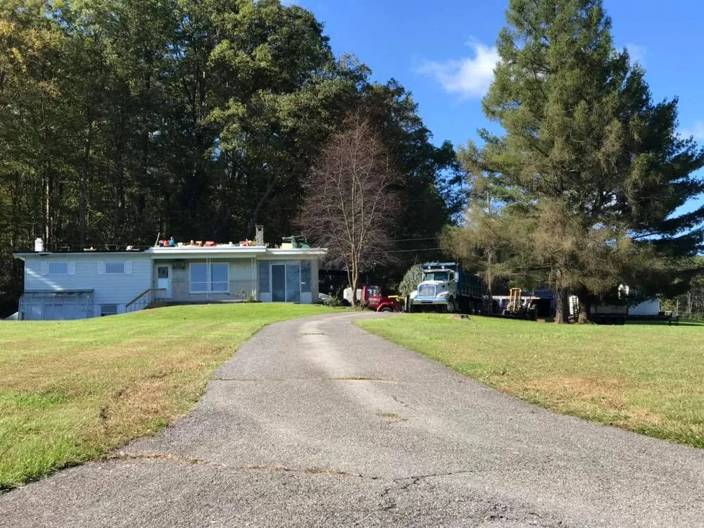 Slide of Hinkle Roofing
