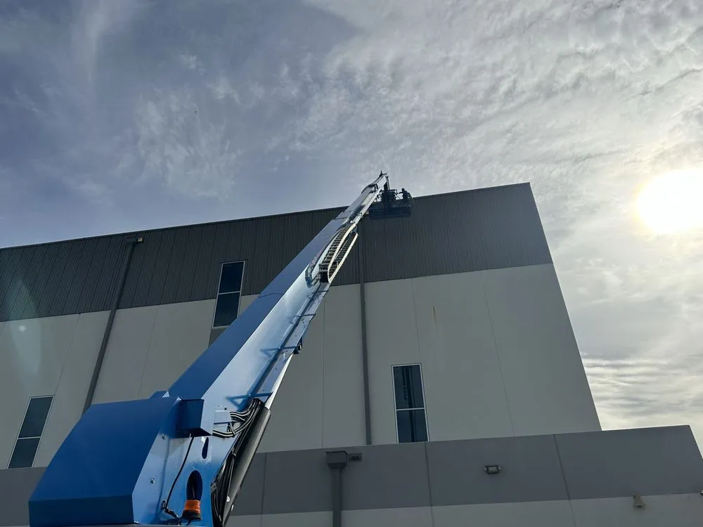 Slide of Hinojosa Waterproofing