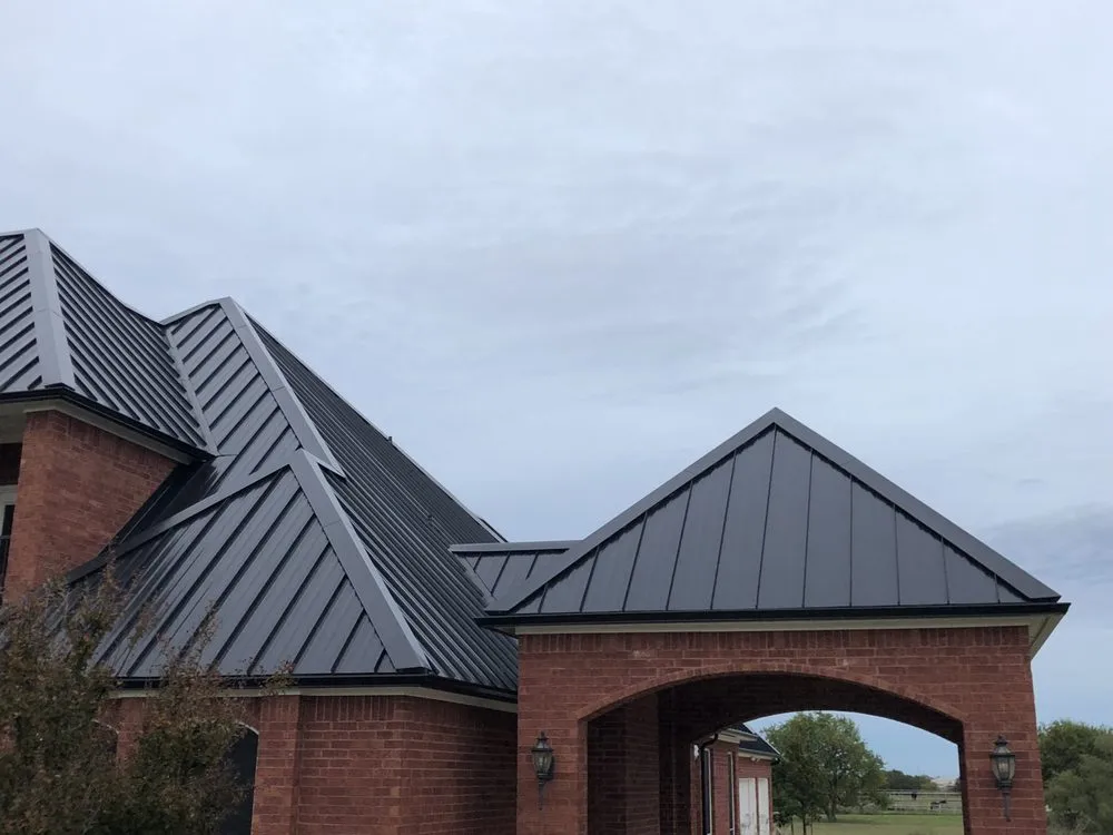 Slide of Hip & Ridge Roofing