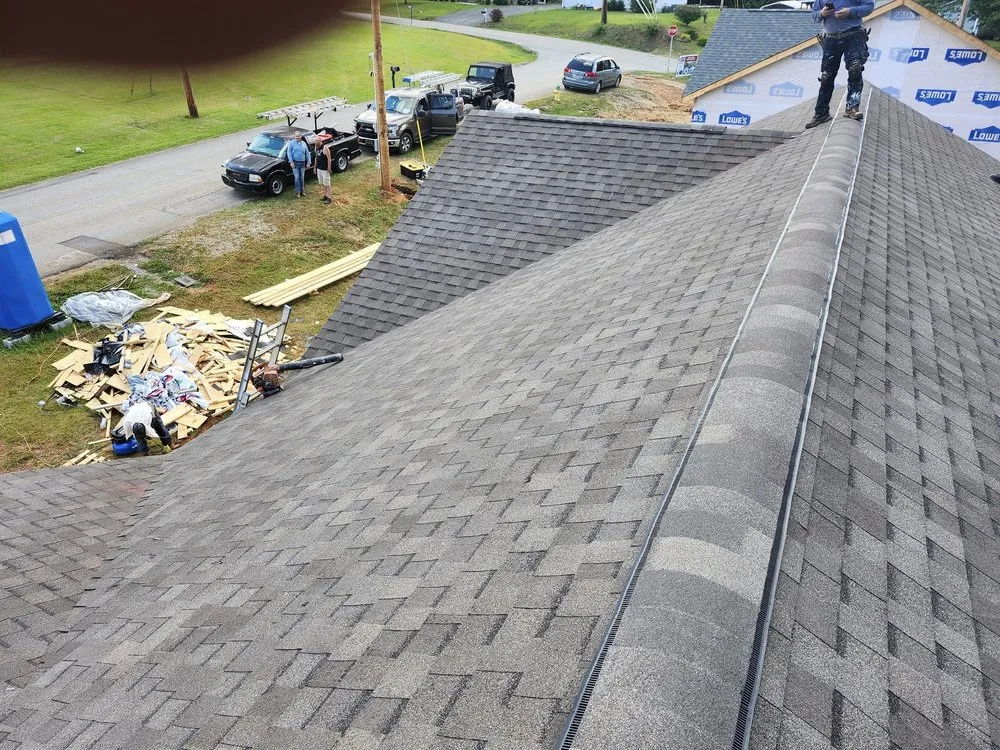 Top-rated residential roofing service in Rock Island, TN - Hitchcock Roofing and Construction