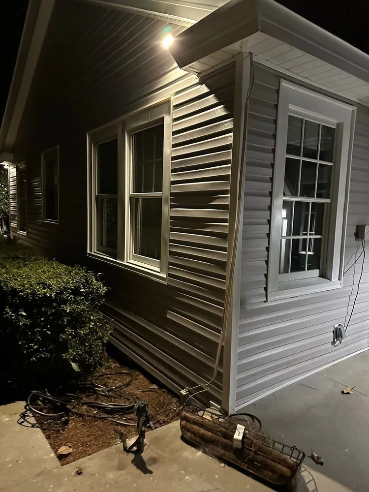 Slide of Hixon's Roofing