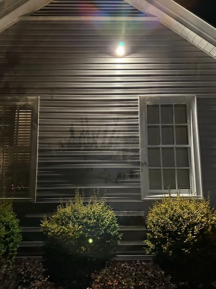 Slide of Hixon's Roofing