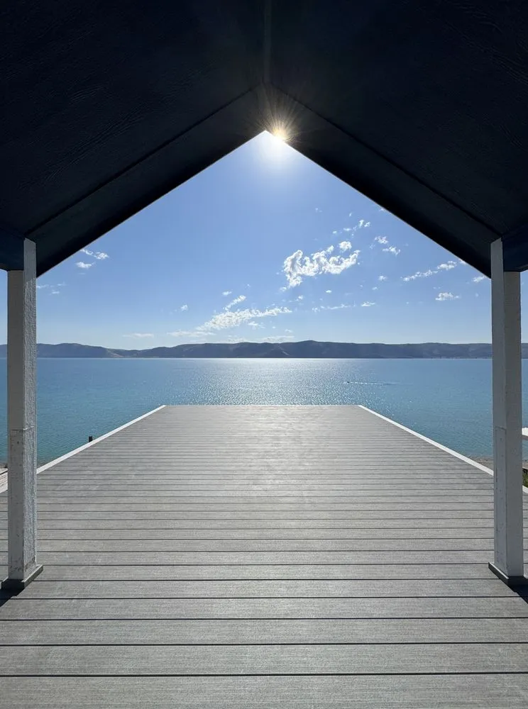 Slide of H&L Custom Builders