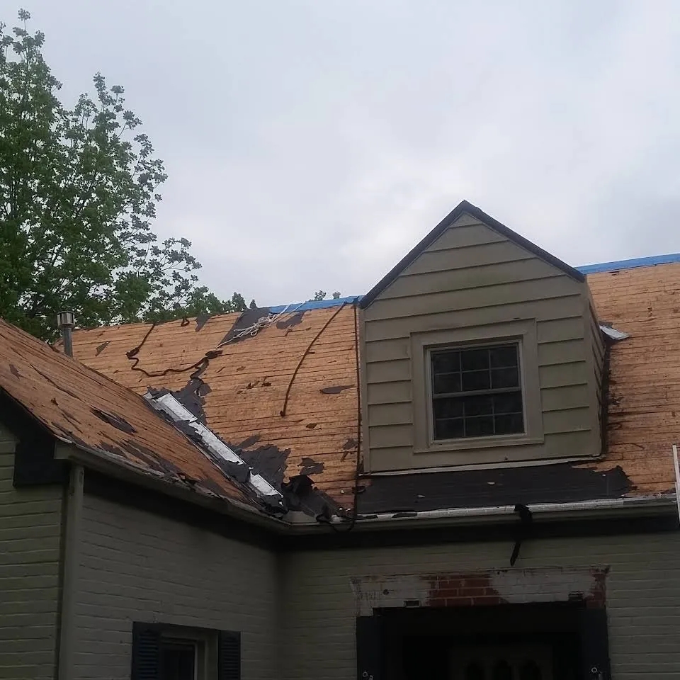 Slide of H&L Roofing