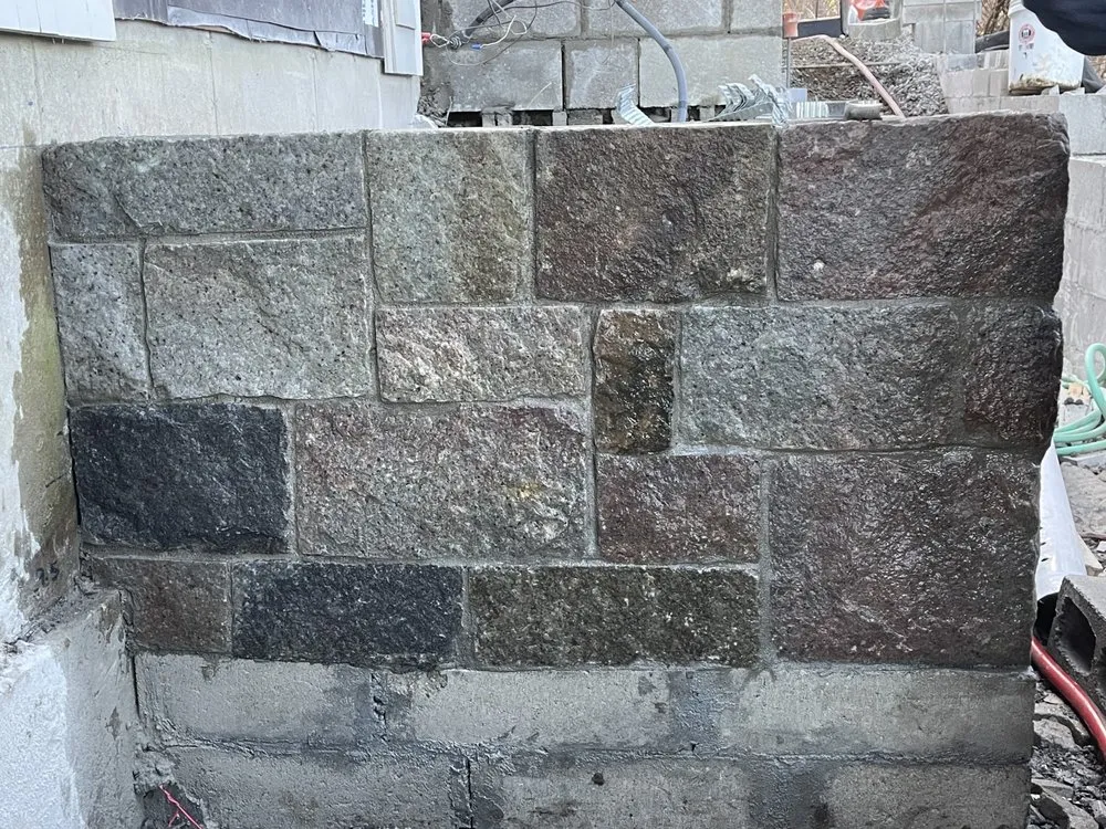 Slide of Hm 360 Construction