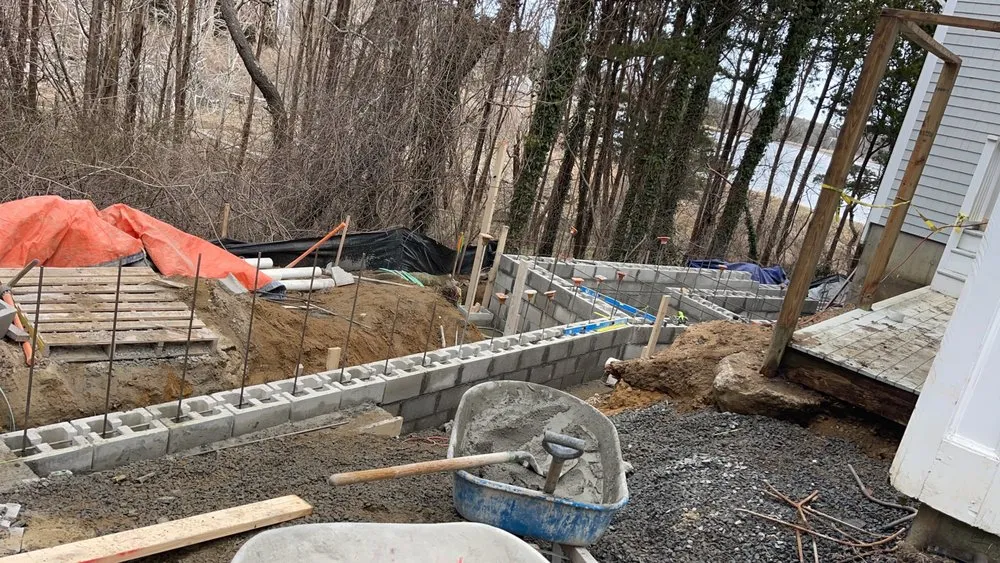 Slide of Hm 360 Construction