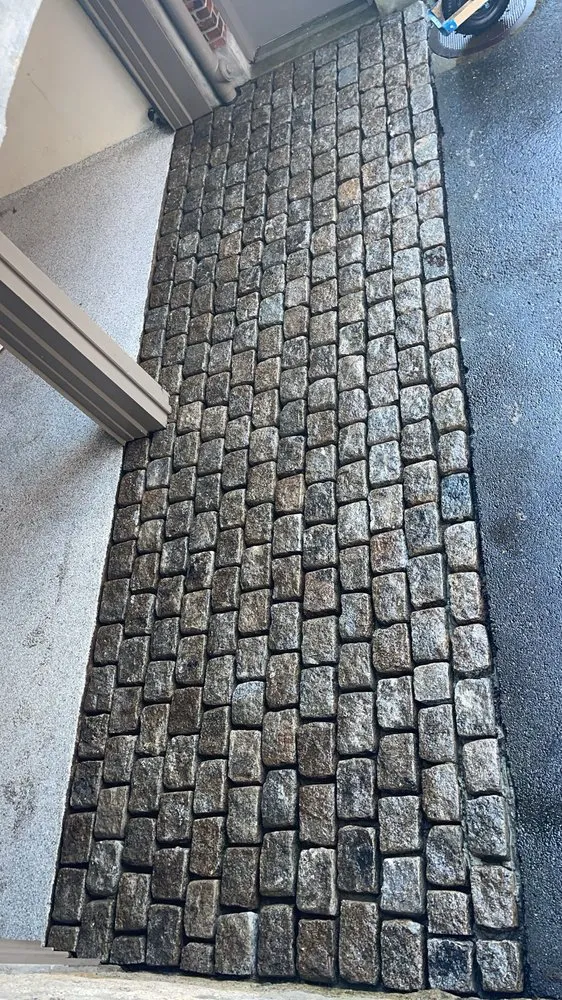 Slide of Hm 360 Construction