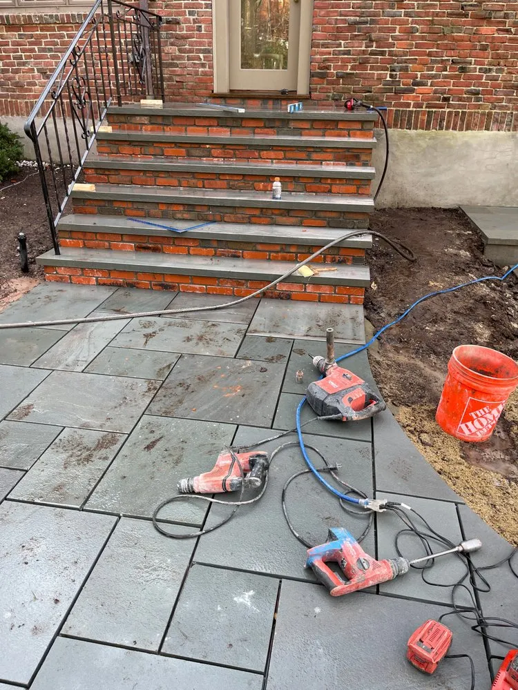 Slide of Hm 360 Construction