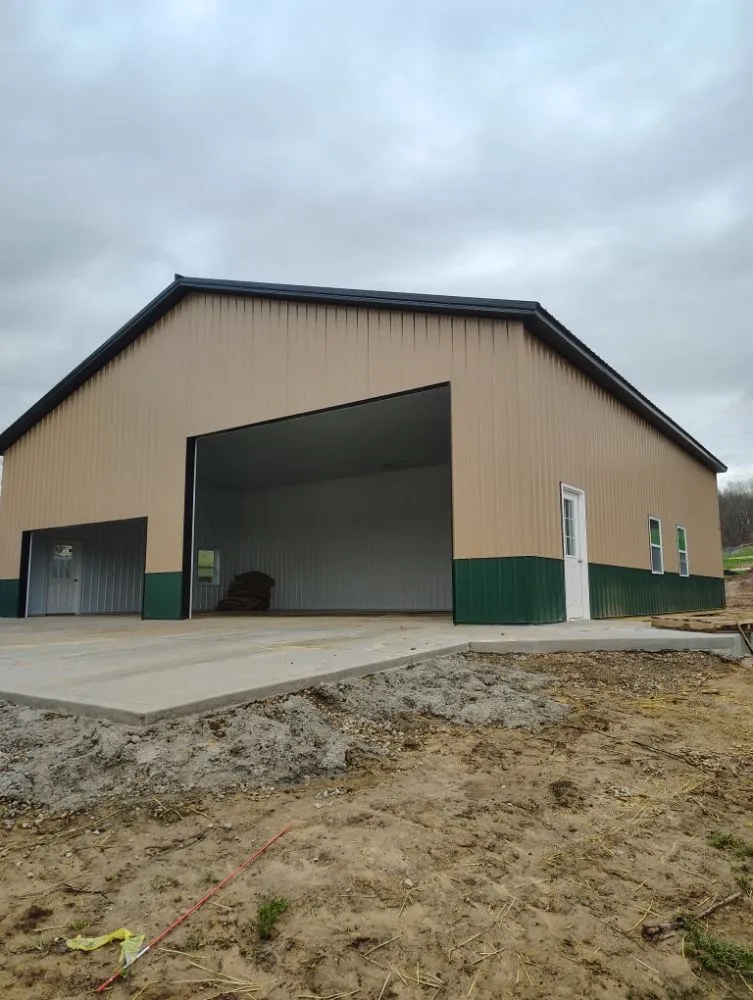 Trusted roof replacement in Howard, OH by Hm Construction