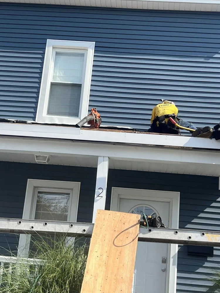 Slide of Hm Contracting